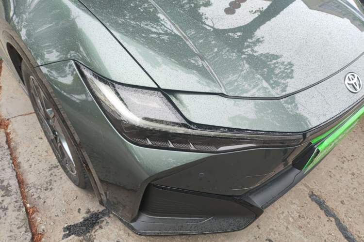 Used Toyota bZ3 2024 517 km Elite PRO Right Front Headlight