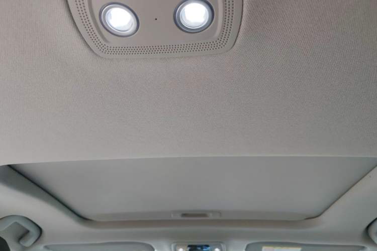 Used Toyota bZ3 2024 517 km Elite PRO Headliner