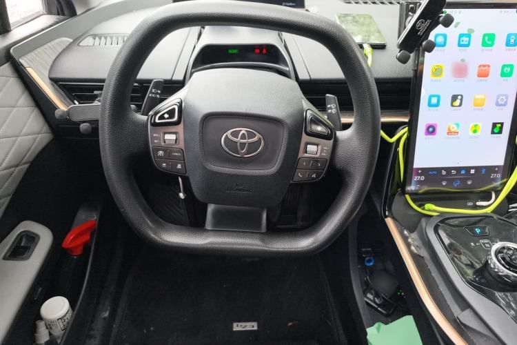 Used Toyota bZ3 2024 517 km Elite PRO Steering Wheel