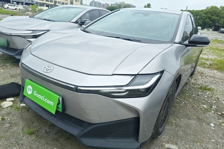 Used Toyota bZ3 2024 517 km Elite PRO Guazi used car, China used car export, Used car for sale, Used cars, Cheapest cars for sale