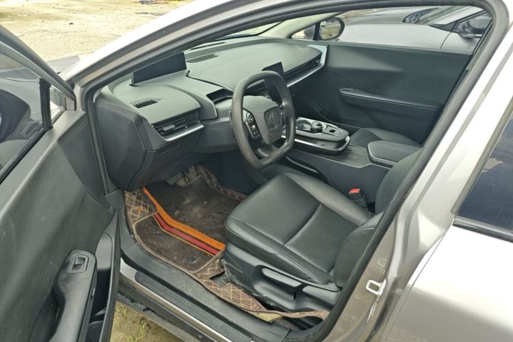 Used Toyota bZ3 2024 517 km Elite PRO Driver Seat