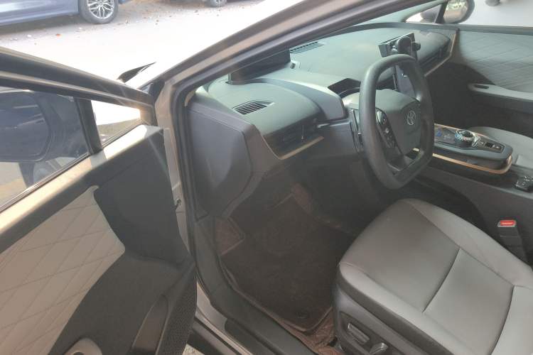 Used Toyota bZ3 2024 517 km Elite PRO Driver Seat