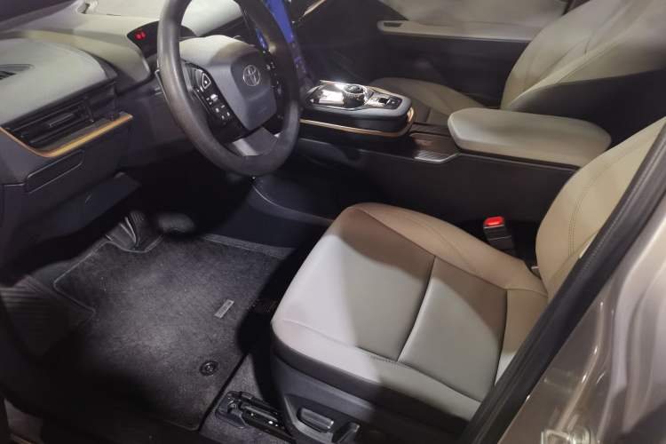 Used Toyota bZ3 2024 517 km Elite PRO Driver Seat