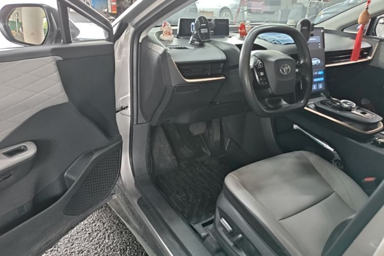 Used Toyota bZ3 2024 616 km Long-Range PRO Driver Seat