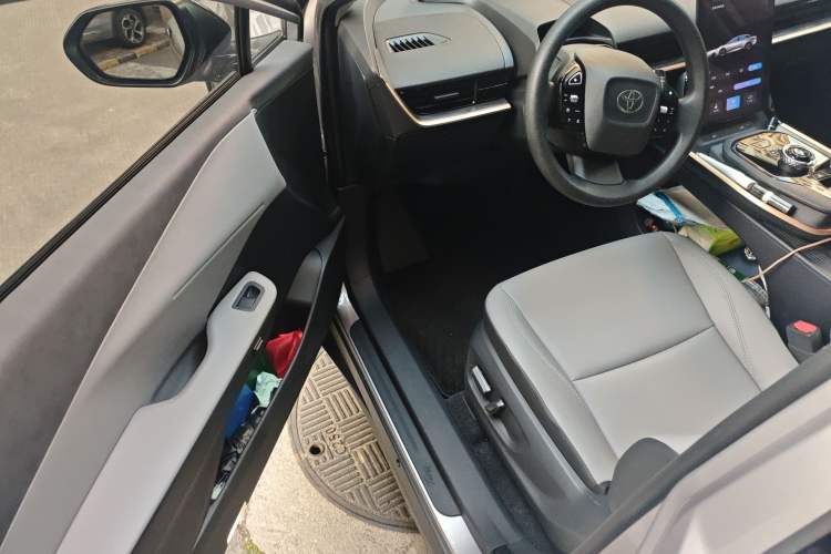 Used Toyota bZ3 2024 517 km Elite PRO Driver Seat