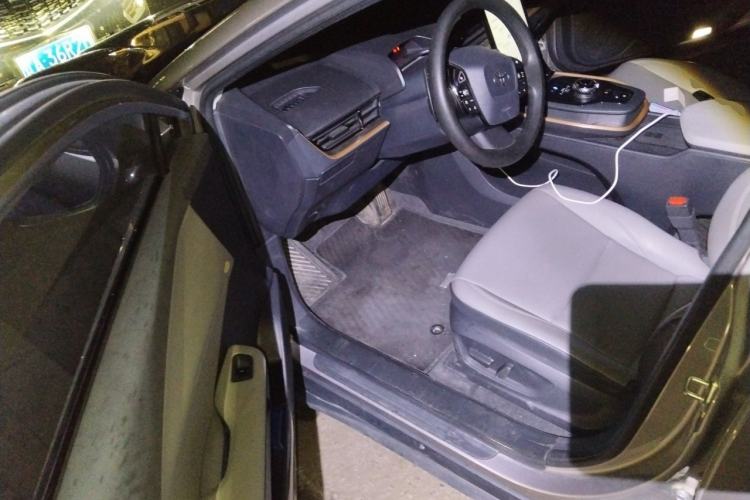 Used Toyota bZ3 2024 517 km Elite PRO Driver Seat