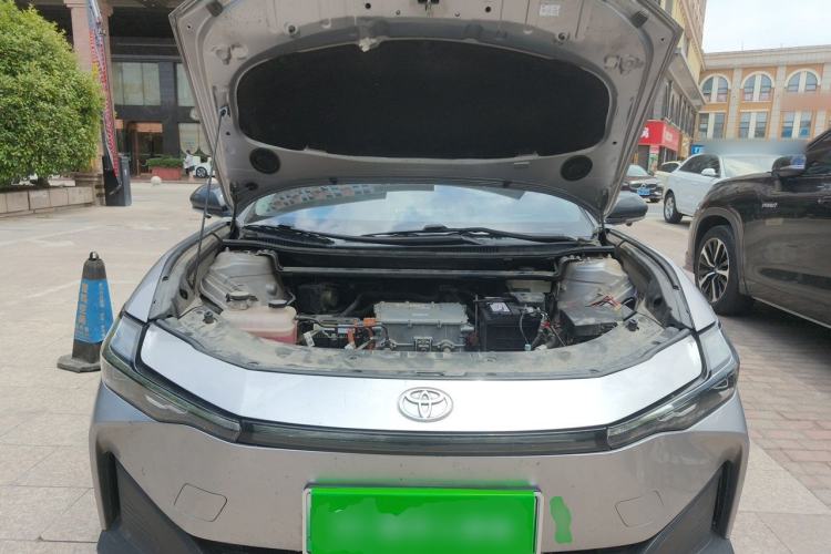 Used Toyota bZ3 2024 517 km Elite PRO Engine Bay
