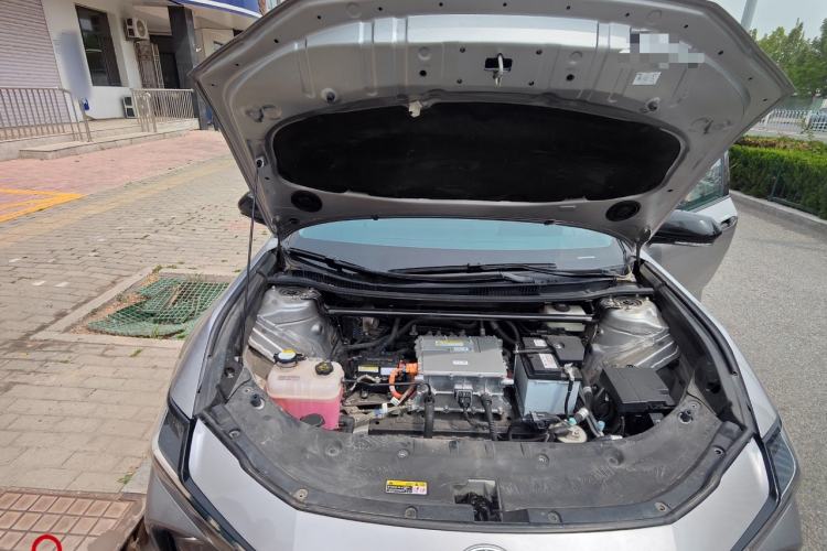 Used Toyota bZ3 2024 517 km Elite PRO Engine Bay
