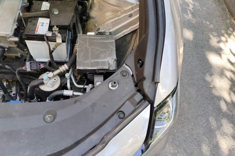 Used Toyota bZ3 2024 517 km Elite PRO Engine Bay Left