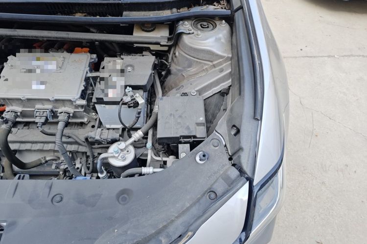 Used Toyota bZ3 2024 517 km Elite PRO Engine Bay Left