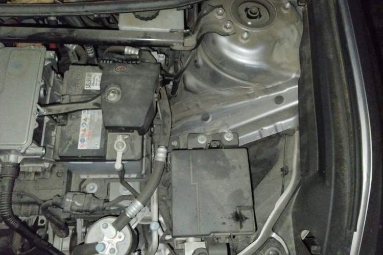 Used Toyota bZ3 2024 517 km Elite PRO Engine Bay Left