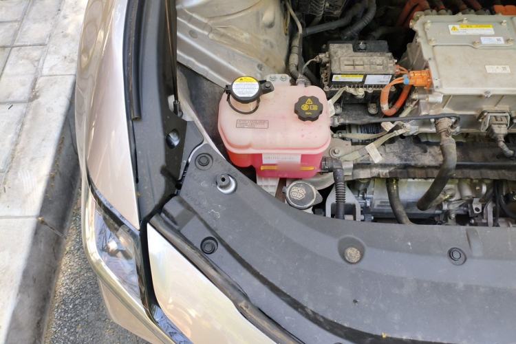 Used Toyota bZ3 2024 517 km Elite PRO Engine Bay Right