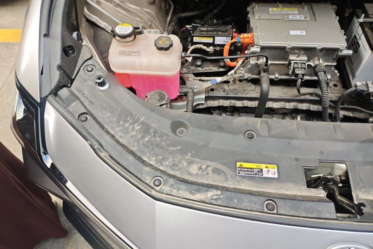 Used Toyota bZ3 2024 517 km Elite PRO Engine Bay Right