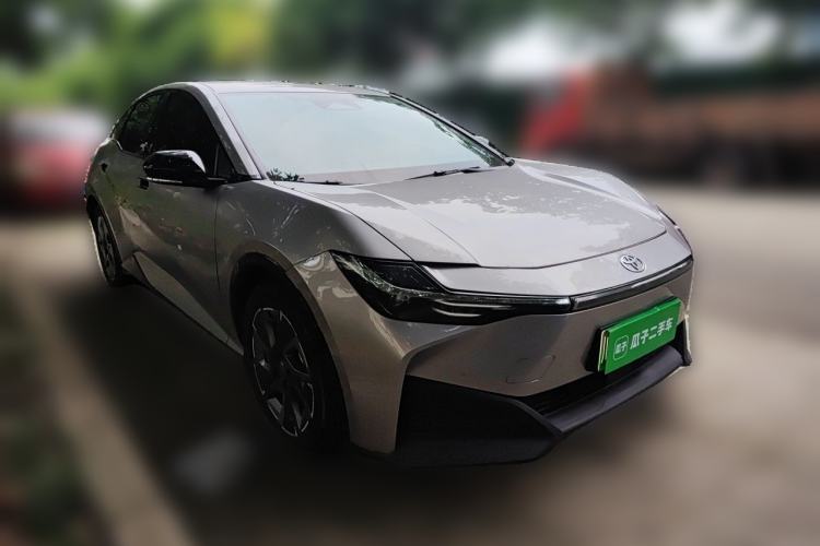 Used Toyota bZ3 2024 517 km Elite PRO Front Right 45 Deg
