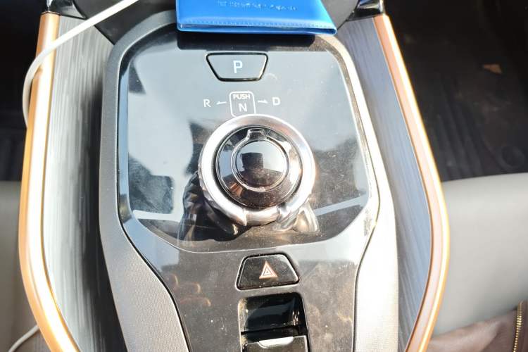 Used Toyota bZ3 2024 517 km Elite PRO Gear Lever