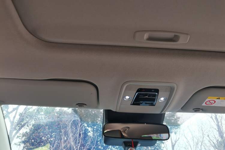 Used Toyota bZ3 2024 517 km Elite PRO Headliner