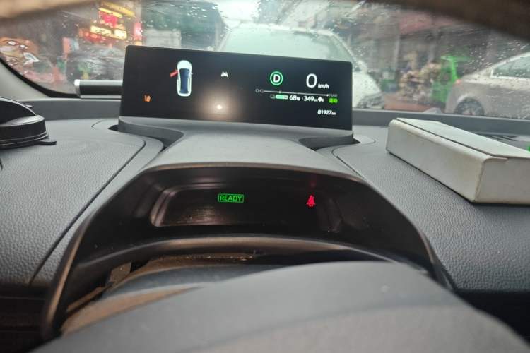 Used Toyota bZ3 2024 517 km Elite PRO Instrument Cluster