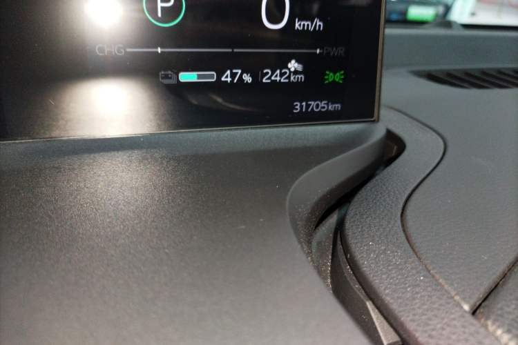 Used Toyota bZ3 2024 517 km Elite PRO Instrument Cluster