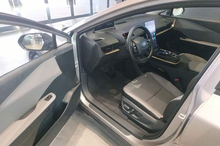 Used Toyota bZ3 2024 517 km Elite PRO Interior 3