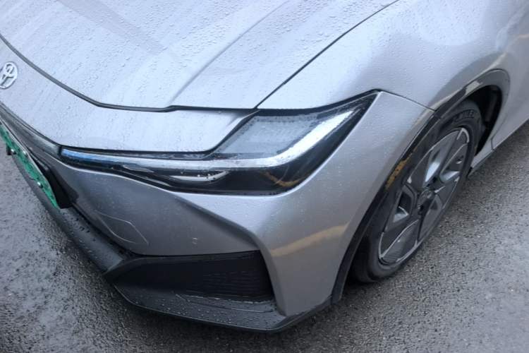 Used Toyota bZ3 2024 517 km Elite PRO Left Front Headlight
