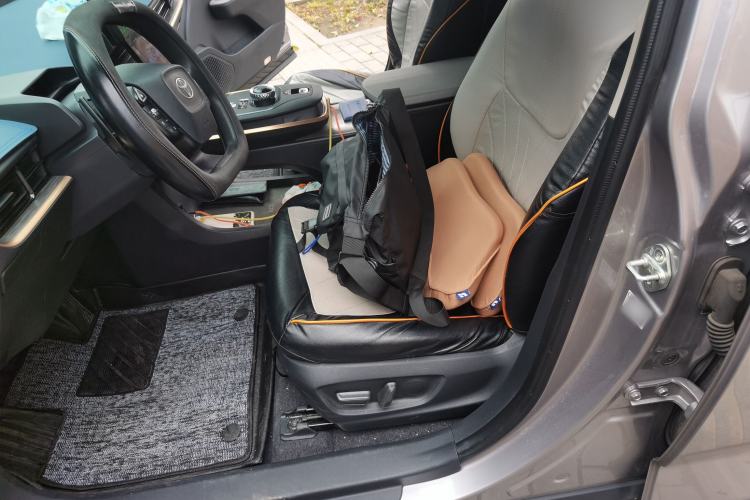 Used Toyota bZ3 2024 517 km Elite PRO Left Front Seat