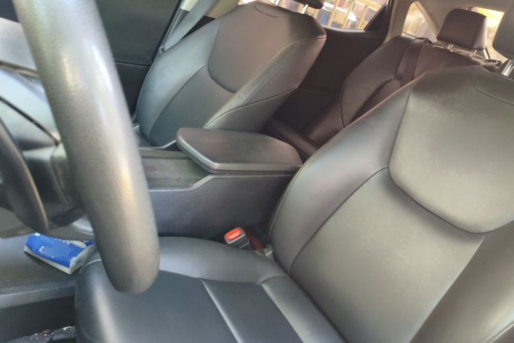 Used Toyota bZ3 2024 517 km Elite PRO Left Front Seat