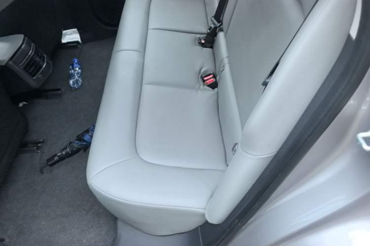 Used Toyota bZ3 2024 517 km Elite PRO Left Rear Seat