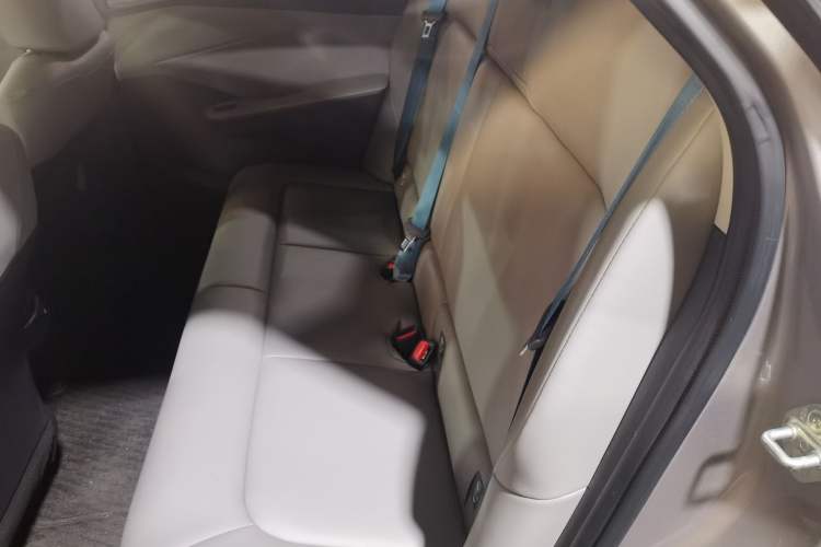 Used Toyota bZ3 2024 517 km Elite PRO Left Rear Seat