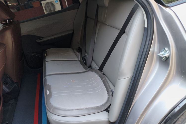 Used Toyota bZ3 2024 517 km Elite PRO Left Rear Seat