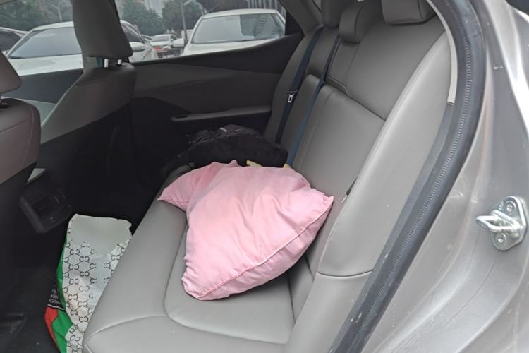 Used Toyota bZ3 2024 517 km Elite PRO Left Rear Seat