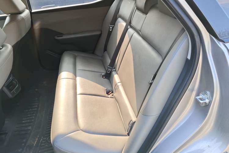 Used Toyota bZ3 2024 517 km Elite PRO Left Rear Seat