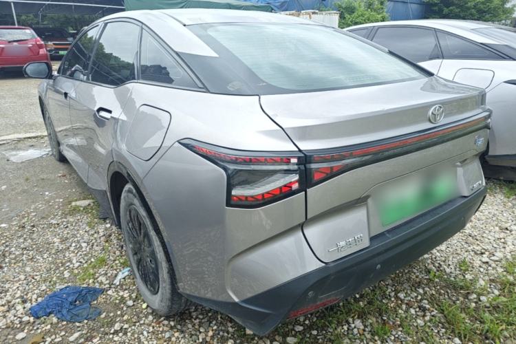 Used Toyota bZ3 2024 517 km Elite PRO Rear Left 45 Deg