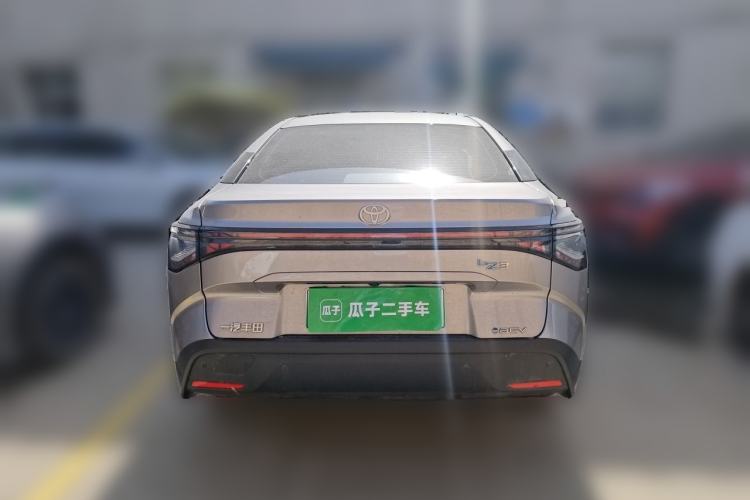 Used Toyota bZ3 2024 517 km Elite PRO Rear