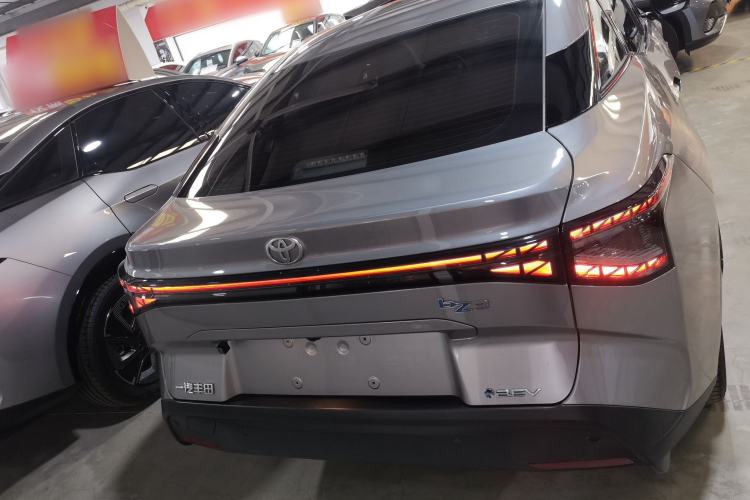 Used Toyota bZ3 2024 517 km Elite PRO Rear