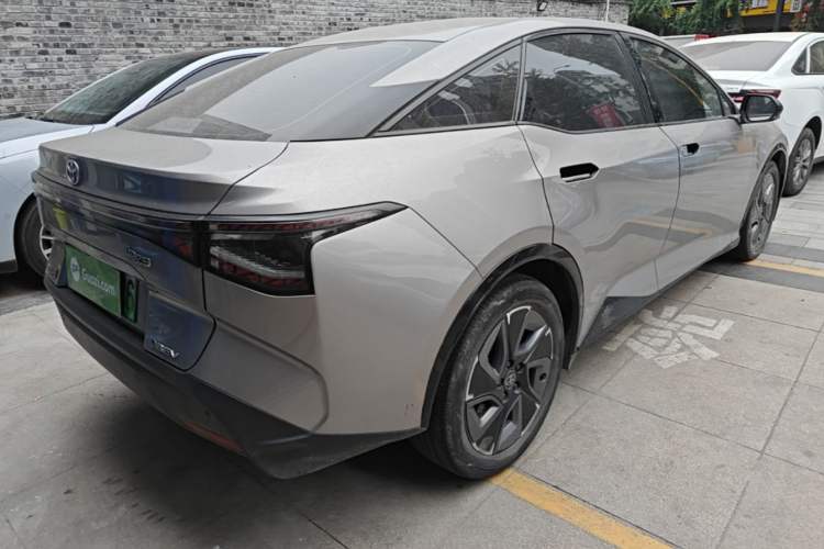 Used Toyota bZ3 2024 517 km Elite PRO Rear Right 45 Deg