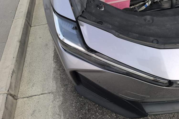 Used Toyota bZ3 2024 517 km Elite PRO Right Front Headlight