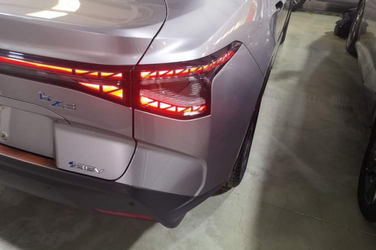 Used Toyota bZ3 2024 517 km Elite PRO Right Rear Taillight