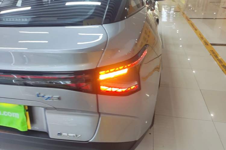 Used Toyota bZ3 2024 517 km Elite PRO Right Rear Taillight