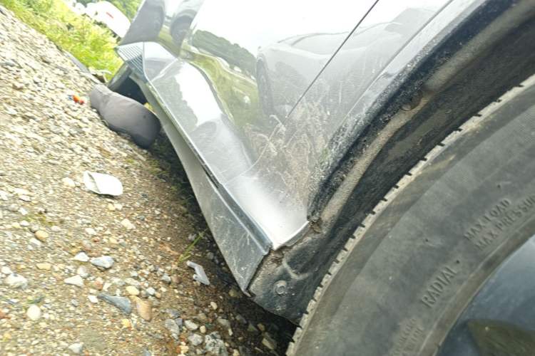 Used Toyota bZ3 2024 517 km Elite PRO Right Side Sill