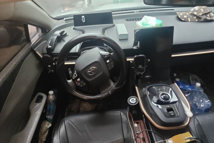 Used Toyota bZ3 2024 517 km Elite PRO Steering Wheel