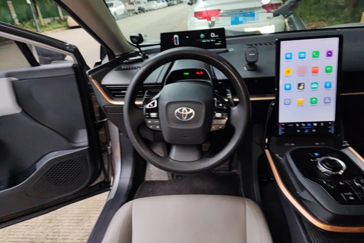 Used Toyota bZ3 2024 517 km Elite PRO Steering Wheel