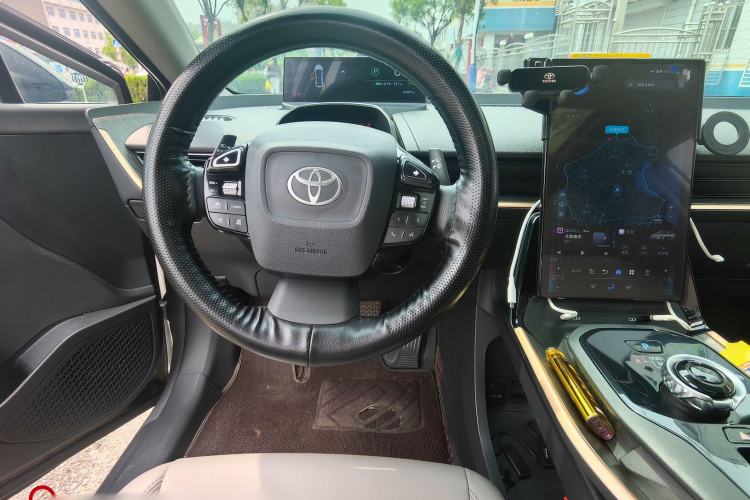 Used Toyota bZ3 2024 517 km Elite PRO Steering Wheel