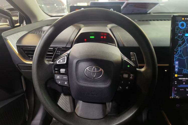 Used Toyota bZ3 2024 517 km Elite PRO Steering Wheel