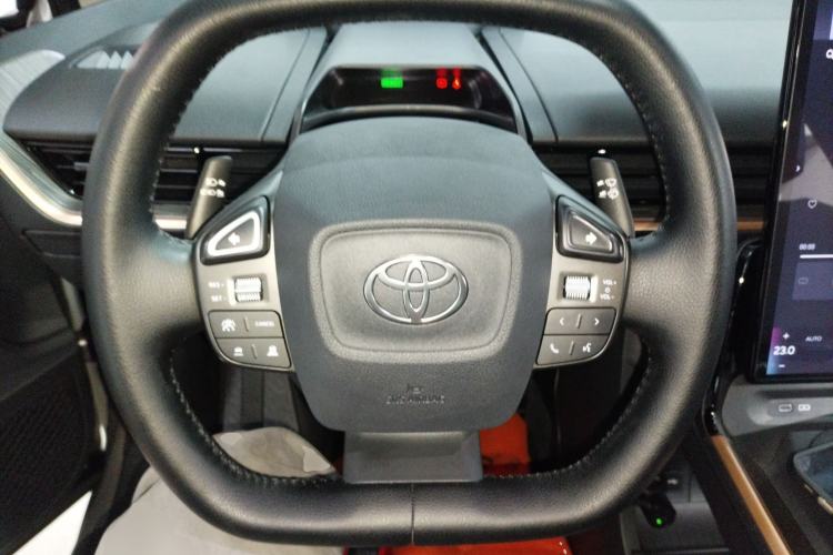 Used Toyota bZ3 2024 517 km Elite PRO Steering Wheel