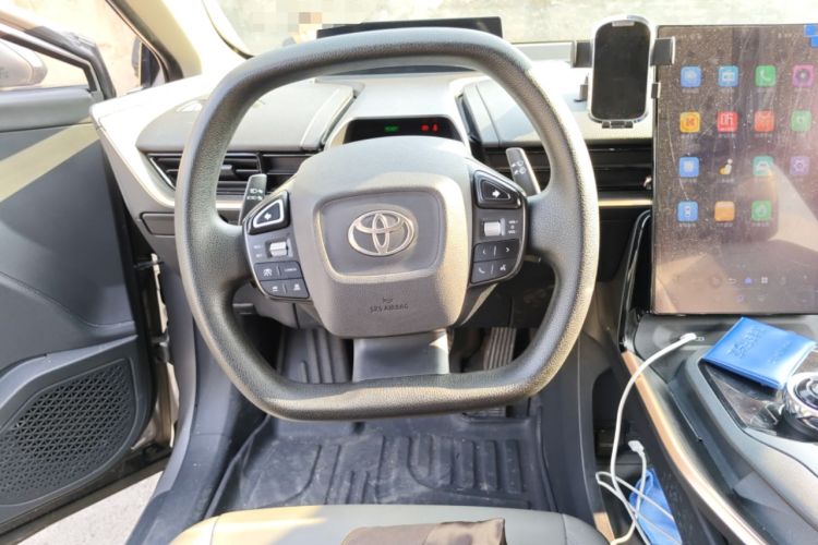 Used Toyota bZ3 2024 517 km Elite PRO Steering Wheel