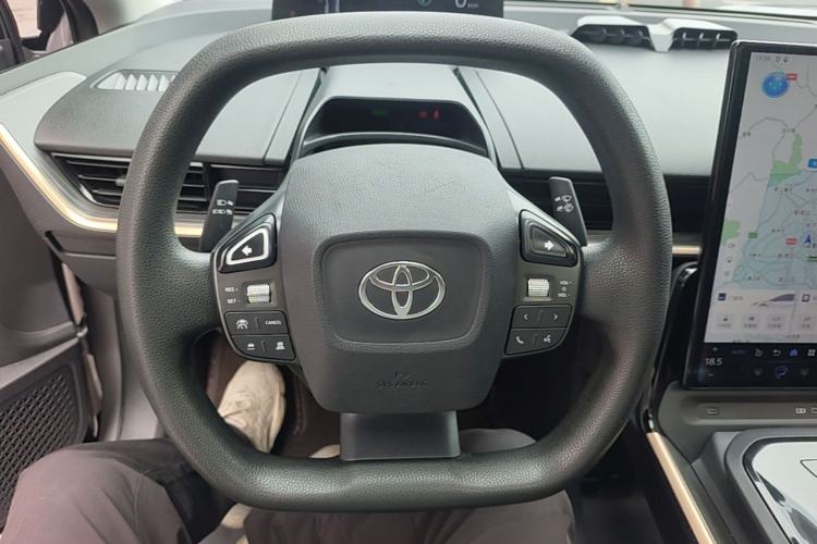 Used Toyota bZ3 2024 517 km Elite PRO Steering Wheel