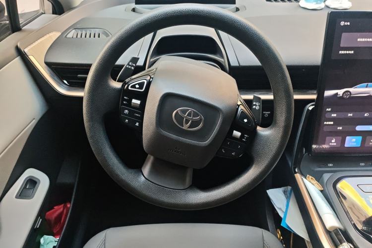 Used Toyota bZ3 2024 517 km Elite PRO Steering Wheel