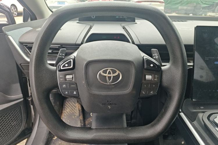 Used Toyota bZ3 2024 517 km Elite PRO Steering Wheel