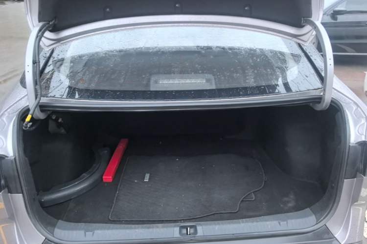 Used Toyota bZ3 2024 517 km Elite PRO Trunk