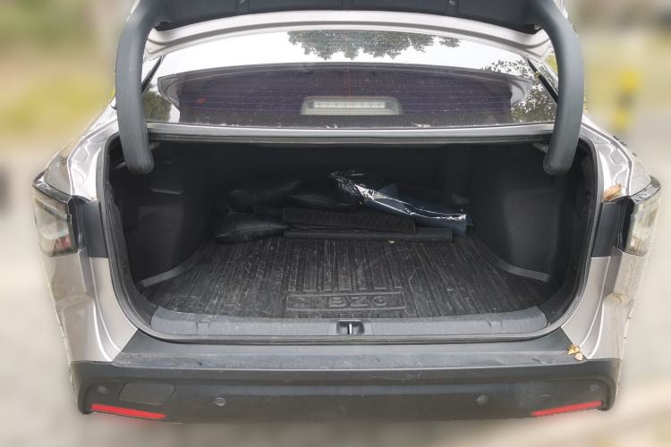 Used Toyota bZ3 2024 517 km Elite PRO Trunk